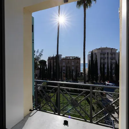 Alaxia Exclusive Apartment Alassio