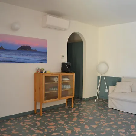 Alaxia Apartment Alassio