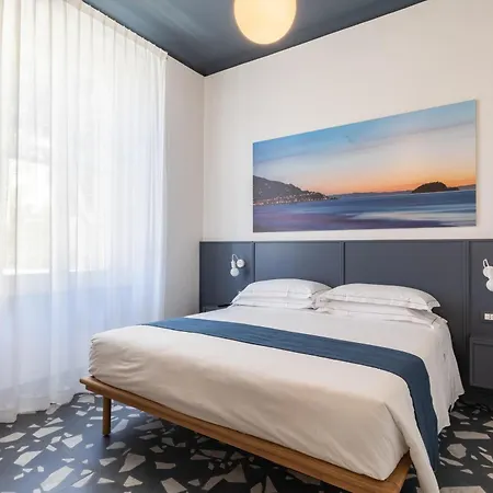 Alaxia Apartment