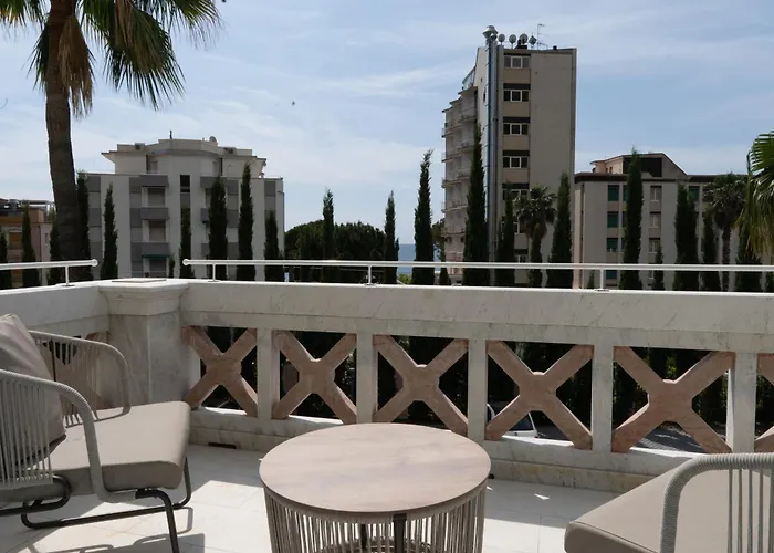 Alaxia Exclusive Apartman *