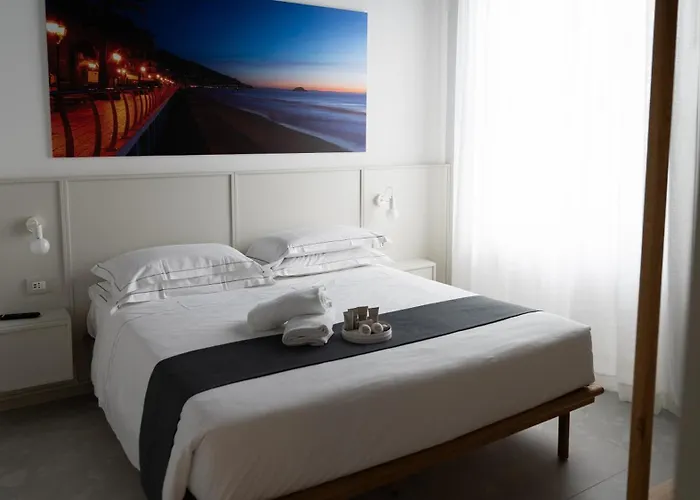 Alaxia Exclusive Alassio